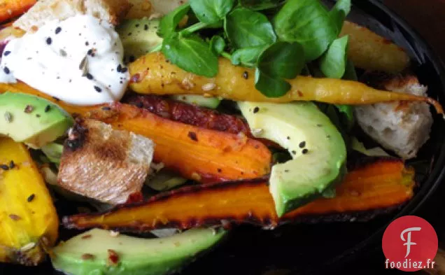 Salade de Carottes Rôties Épicées, Fromage de Chèvre et Avocat