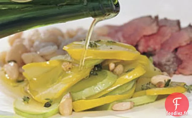Courge D'Été Au Thym Et Pignons Grillés