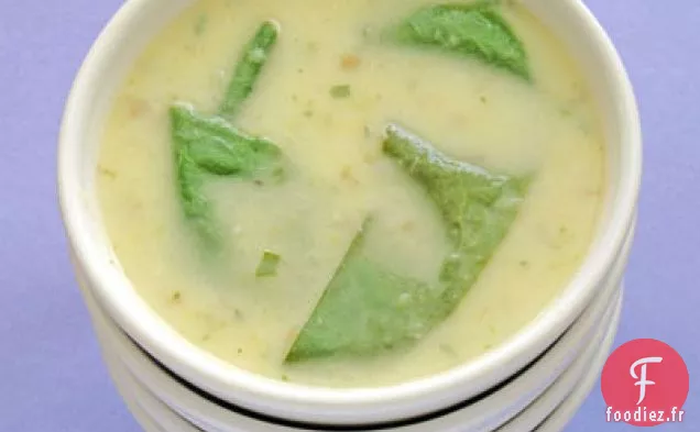 Soupe à l'Ail Vert à l'Oseille