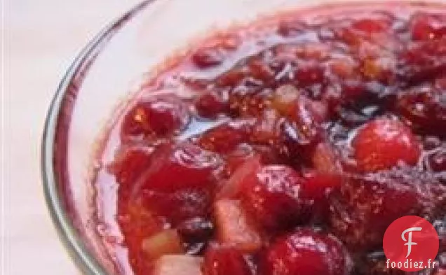 Chutney aux Canneberges, aux Pommes et au Gingembre Frais