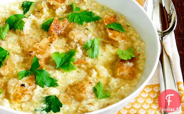 Soupe de Pain à l'Ail et au Romarin