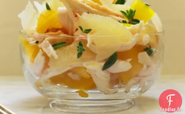 Salade de Poulet Rôti au Poivron Jaune et Tranches de Citron
