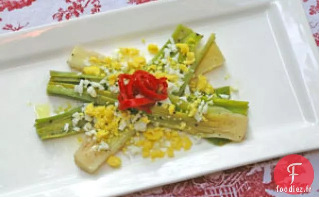 Poireaux Frais en Vinaigrette aux Œufs Mimosa