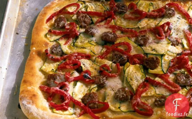 Pizza aux Saucisses, Courgettes et Poivrons