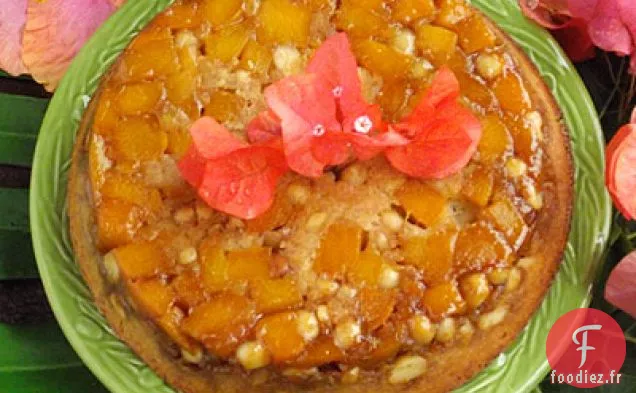 Gâteau à l'envers à la Mangue et aux noix de Macadamia