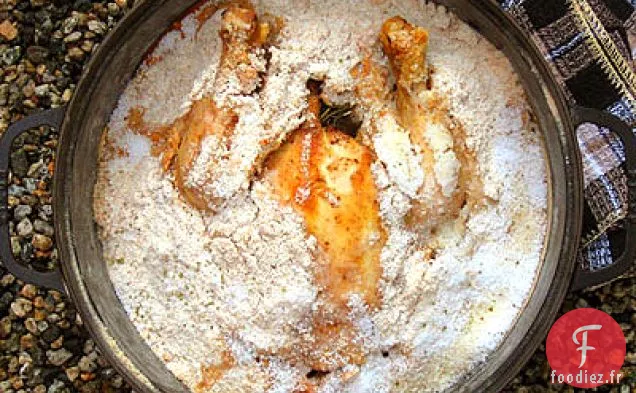 Poulet Entier Cuit dans une croûte de sel Infusée de Thym