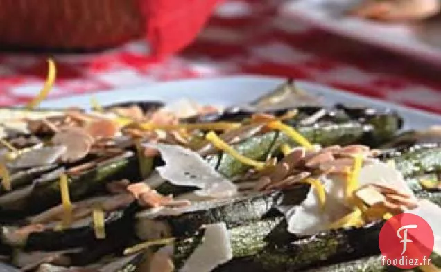 Latkes De Pommes De Terre Aux Courgettes Avec Recette de Tzatziki
