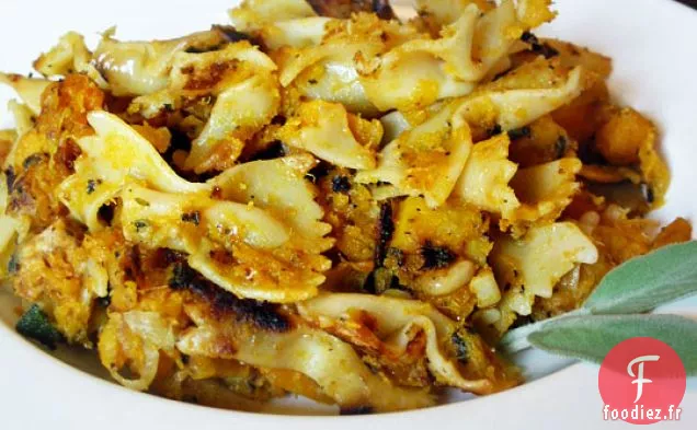Pâtes À La Courge Musquée, À La Sauge Et Aux Pignons De Pin