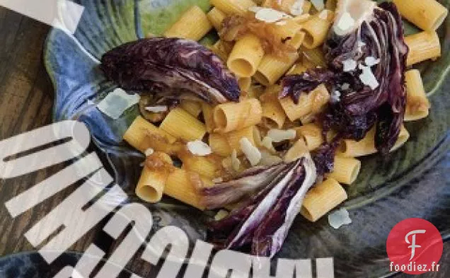 Pâtes par Défaut Groovy avec Radicchio Braisé et Oignon Caramélisé