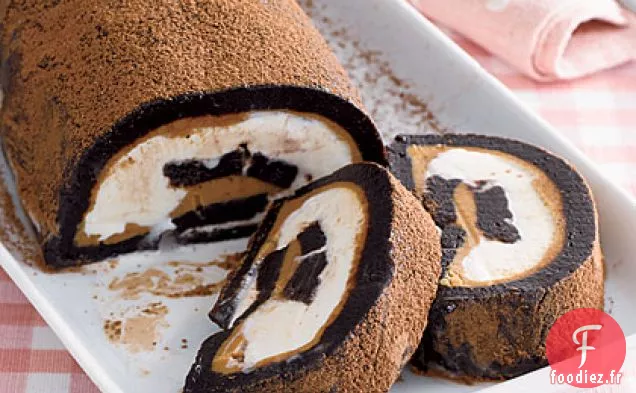 Rouleau de Crème Glacée au Brownie et aux Arachides