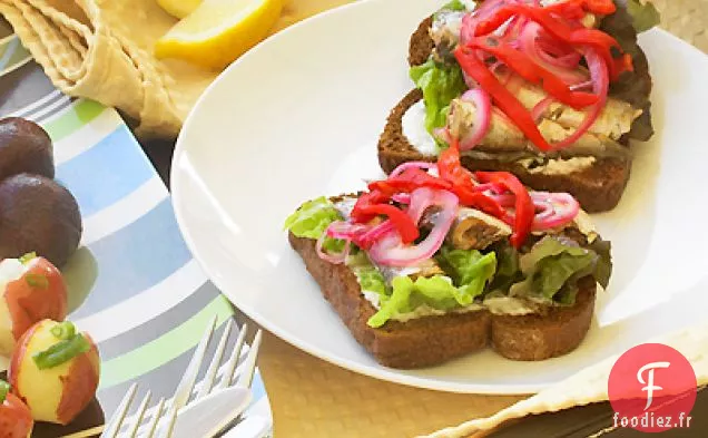 Sandwich à la Sardine à la Crème de Raifort et Oignon Rouge Mariné