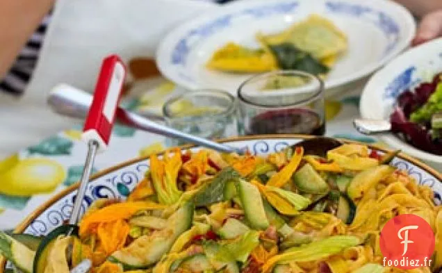 Pâtes Aux Fleurs De Courgettes Et De Courges