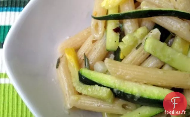 Pâtes À La Courge D'Été Et Au Romarin