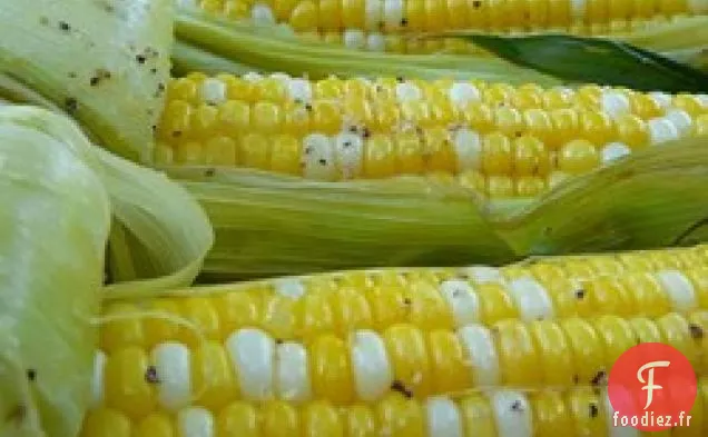 Maïs grillé en épi
