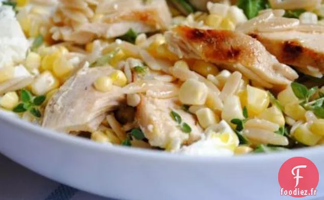 Salade de Poulet au Maïs Sucré, au Basilic et à la Feta