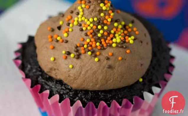 Cupcakes Garnis de Mousse Magique Noire