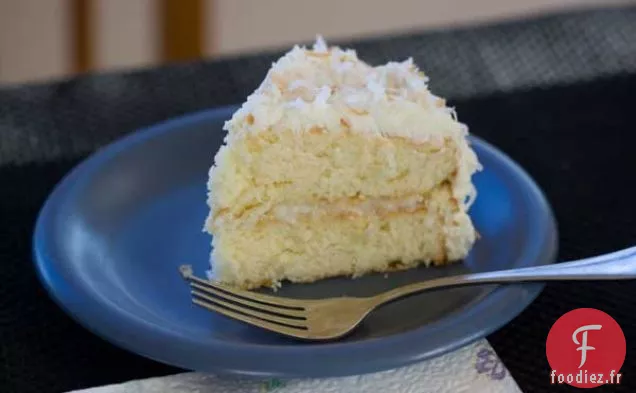 Gâteau à la Noix de coco de Célébration de Lys Blanc - Petit