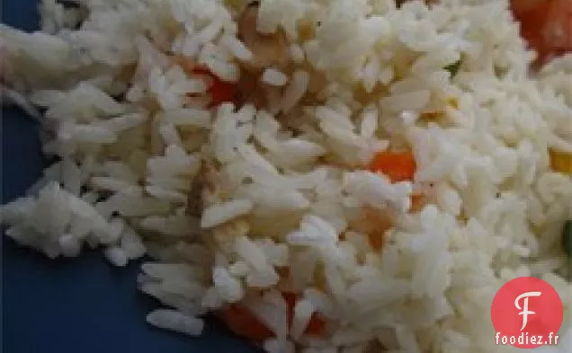 Pilaf de riz aux légumes dans le cuiseur à riz