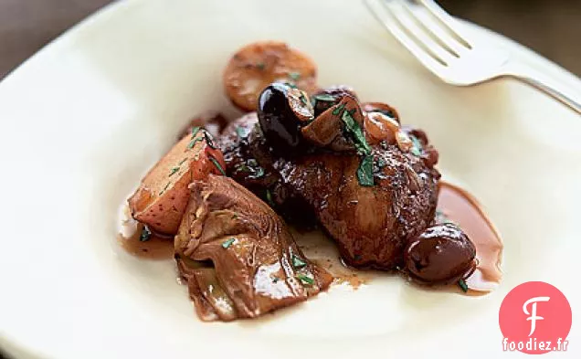 Cuisses de Poulet Braisées aux Artichauts et Olives Grecques