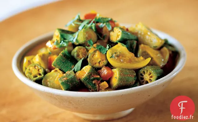 Gombo et Tomatillos en Velours Rouge à l'Indienne