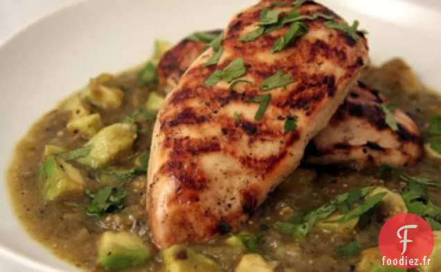 Poulet Grillé À La Sauce Tomatillo-avocat