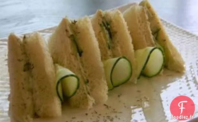 Sandwichs au Concombre au Thé Anglais