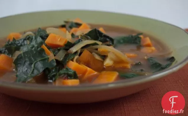 Soupe Africaine de Chou Frisé et d'Igname