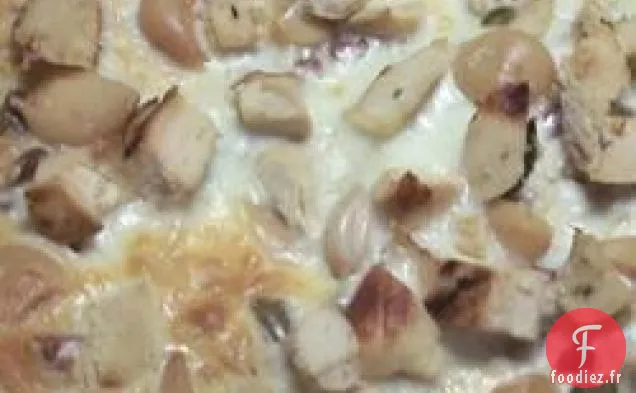 Pizza Blanche à l'Ail Rôti et aux Olives Vertes