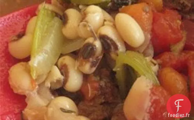 Pois aux Yeux Noirs au Porc et aux Légumes verts