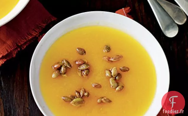 Soupe de Courge Musquée aux Graines Épicées