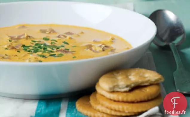 Soupe Crémeuse À l'Ail à L'Espagnole