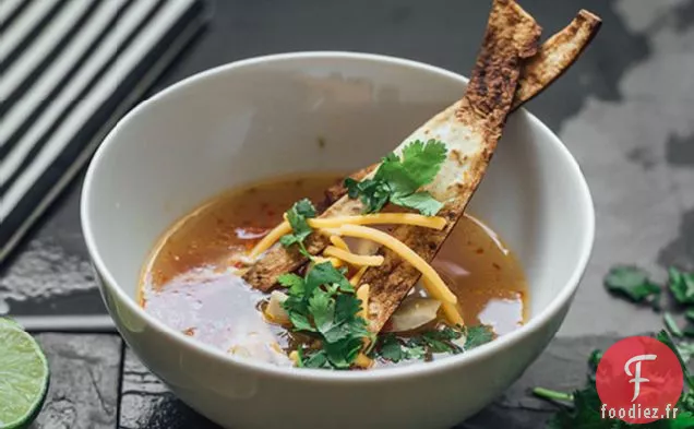 Soupe de Tortilla au Poulet et au Citron Vert