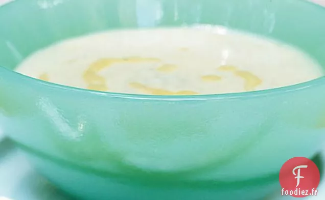 Soupe Crémeuse Aux Haricots Blancs Parfumés à la Truffe