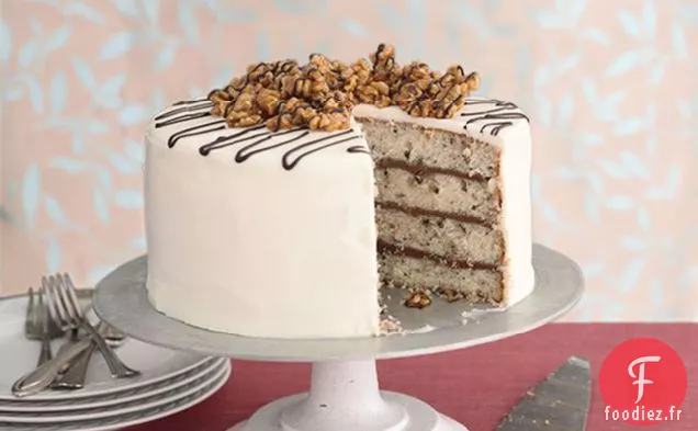 Gâteau aux Noix et au Praliné avec Glaçage au Fromage à la Crème