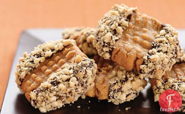 Biscuits Faciles Au Beurre d'Arachide Trempés Au Chocolat