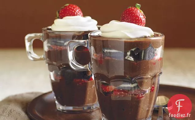 Parfaits au Chocolat, à la Fraise et aux Biscuits