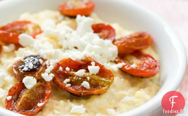 Gruau De Tomates Rôties Au Maïs Et Au Fromage De Chèvre