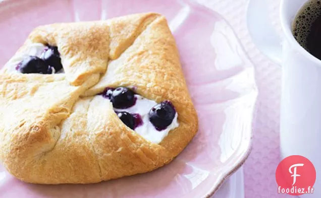 Rouleaux aux Bleuets et au Fromage