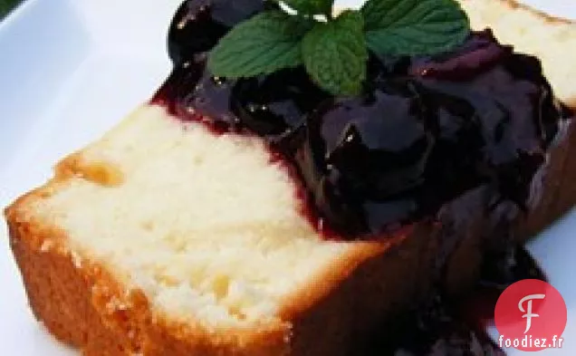 Gâteau au Citron à la Crème Sure et à la Compote de Cerises