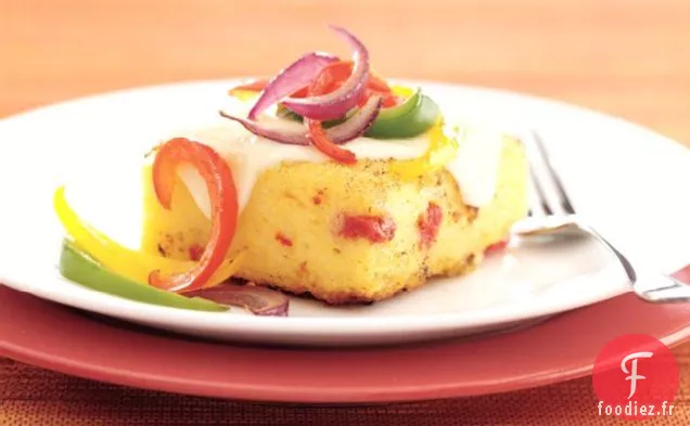 Carrés de Polenta de Tomates Séchées au Soleil Garnis de Trois Poivrons