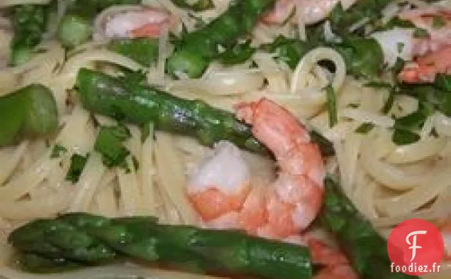 Fettuccine aux Crevettes et aux Asperges