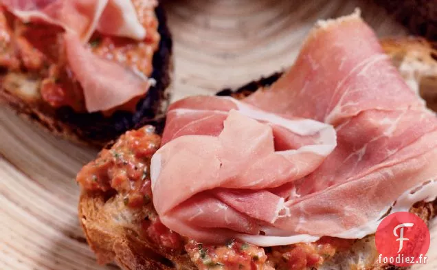 Bruschetta au Prosciutto, Tomate et Olive