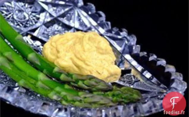 Asperges Froides avec Trempette au Curry