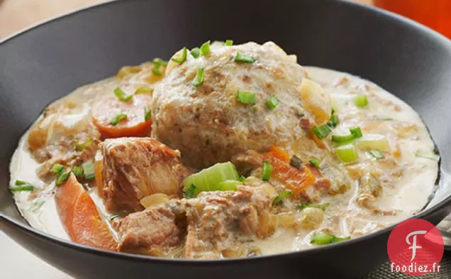 Ragoût de Porc Cuit Lentement avec des Boulettes