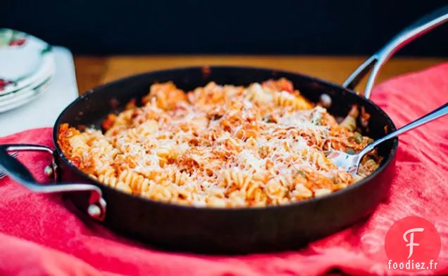 Poêle au Poulet et aux Pâtes aux Trois Fromages