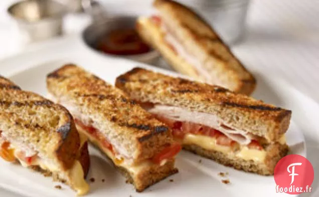 Sandwich à la Dinde Grillée et au Fromage
