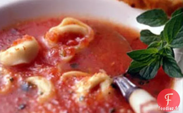 Soupe de Tomates à l'Ail Tortellini