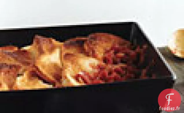 Tomates Cuites Au Four Avec Du Pain Croustillant