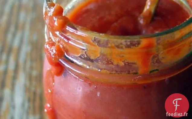 Sauce À Pizza À La Tomate Et À L'Ail Rôties