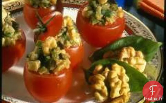 Aubergines Rôties Et Bouchons De Tomates Aux Noix